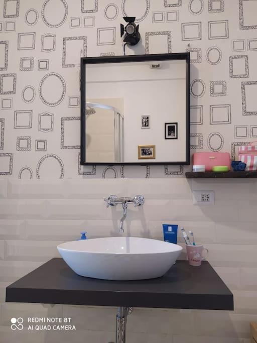 Vanity Apartment - 4 Bedrooms With 4 Bathrooms - Ac & Wifi Рим Екстериор снимка