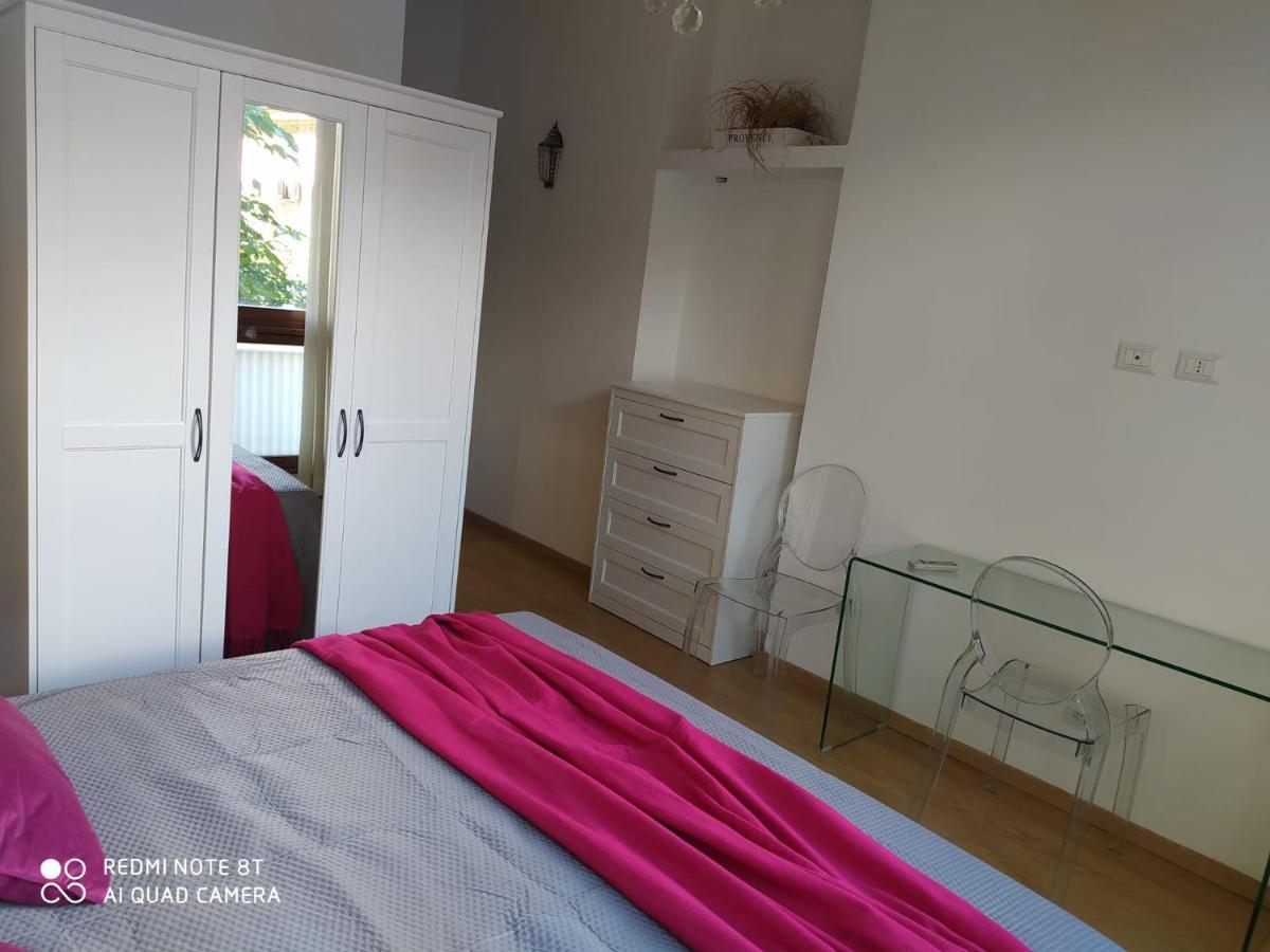 Vanity Apartment - 4 Bedrooms With 4 Bathrooms - Ac & Wifi Рим Екстериор снимка