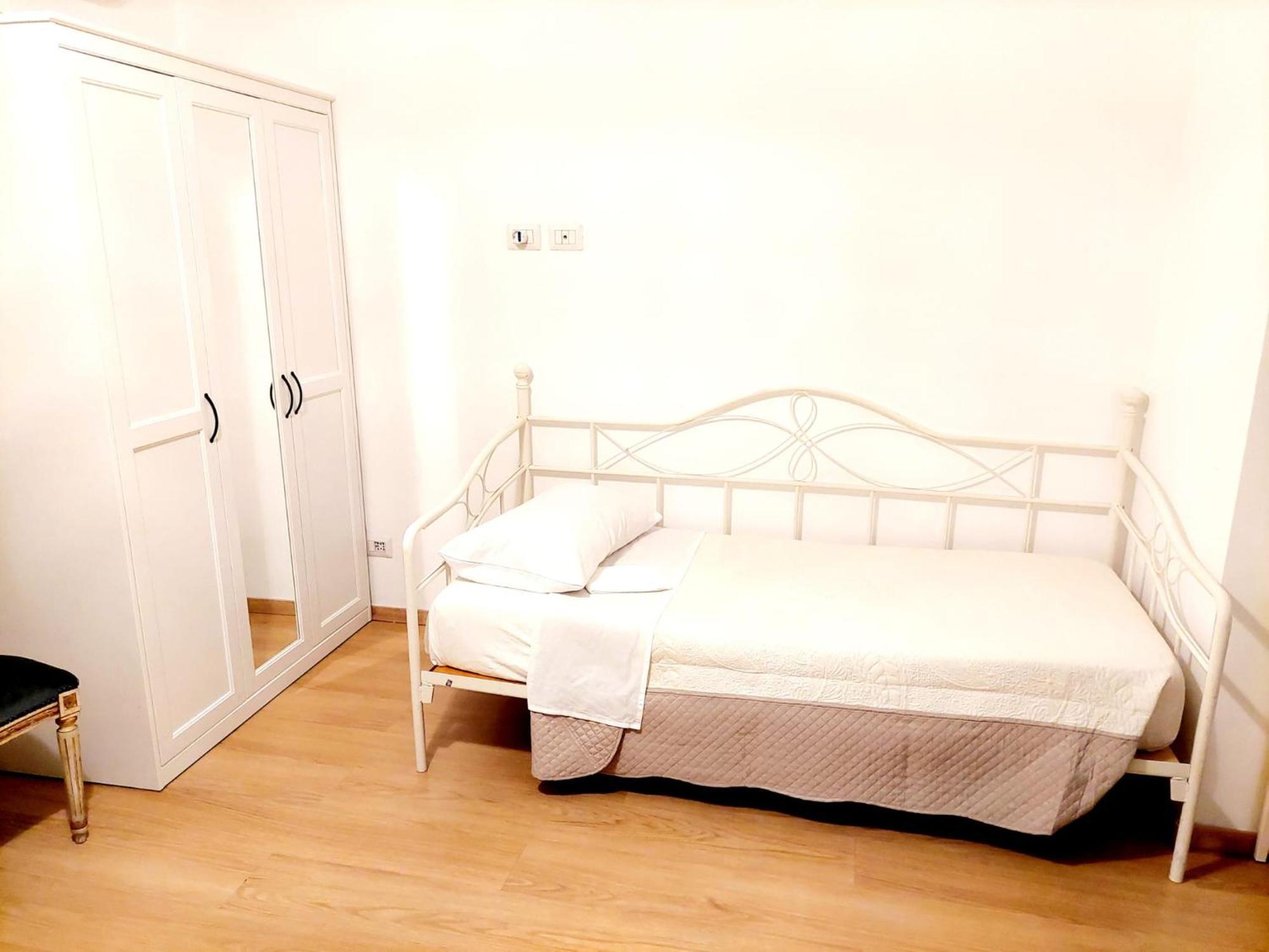 Vanity Apartment - 4 Bedrooms With 4 Bathrooms - Ac & Wifi Рим Екстериор снимка