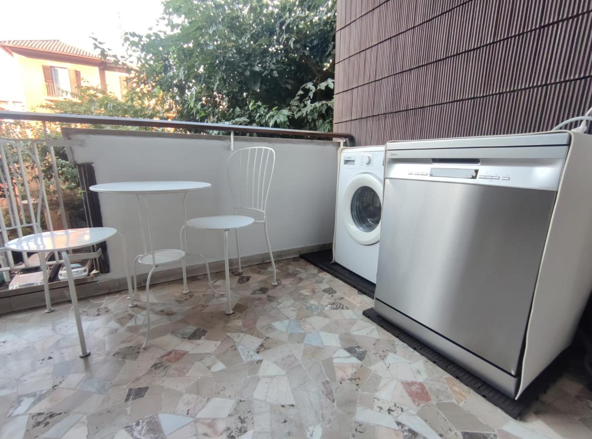 Vanity Apartment - 4 Bedrooms With 4 Bathrooms - Ac & Wifi Рим Екстериор снимка